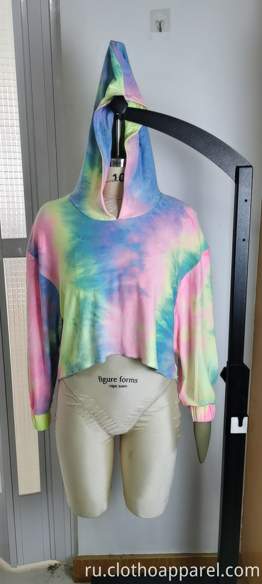 Wholesale Women's Color Tie Dyed Short Hoodie